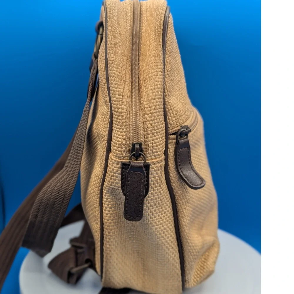 Vintage GAP Mini Backpack Tan Woven Straw Textured Small Rucksack Brown Trim